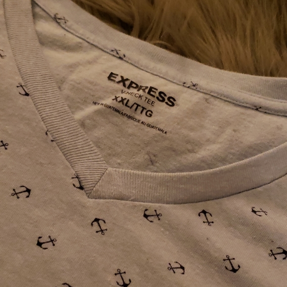 Express Tee - Picture 3 of 3